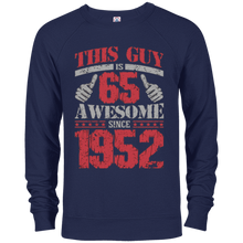 Vintage Born in 1952 65th Birthday Gifts 65 This Guy Awesome