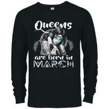 Queens are born in March T-Shirt
